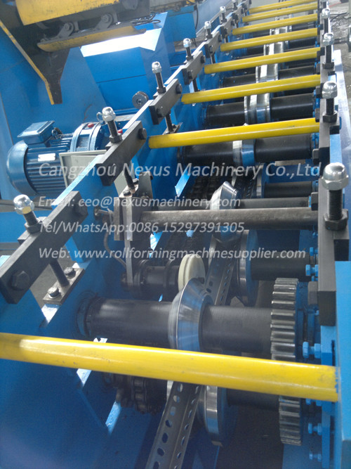 steel-wall-angle-roll-forming-machine-with-holes-3